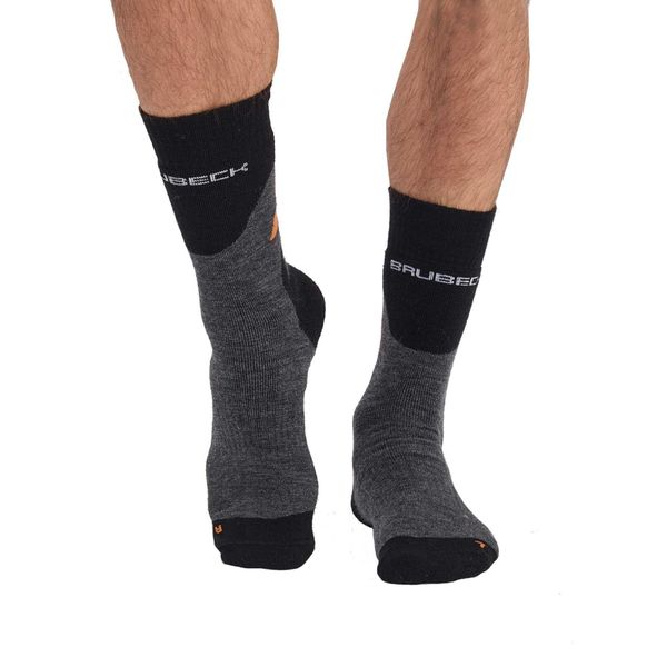 Skarpety trekkingowe męskie wełniane Brubeck Trekking Merino. Brązowe skarpety Brubeck, bez wzorów, z elastanu. Za 73.49 zł.