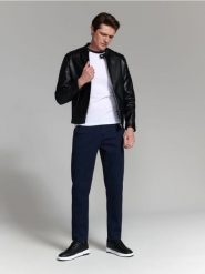 Kurtka biker - czarny. Czarne kurtki Sinsay, l, bez wzorów, ze skóry, bez kaptura. Za 99.99 zł.