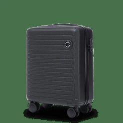 Walizka KABINOWA Wings ABS+ COOT 20" Black. Czarne walizki Wings, bez wzorów, z materiału. Za 219.00 zł.