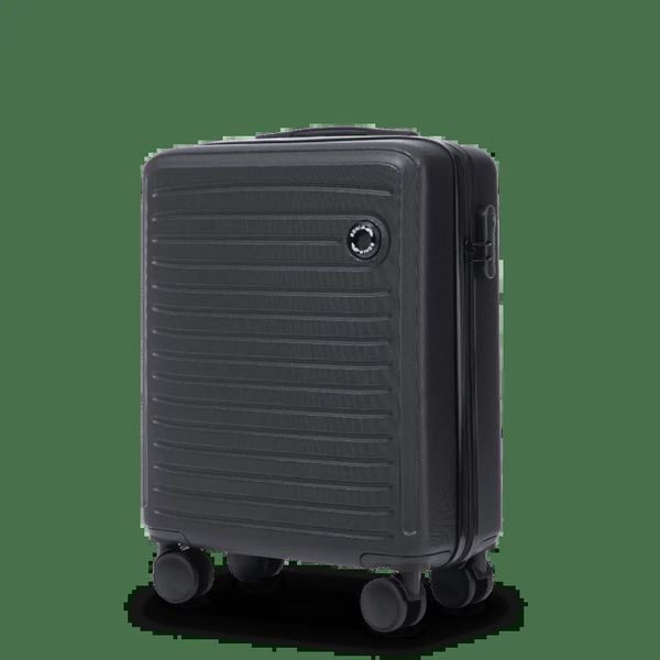 Walizka KABINOWA Wings ABS+ COOT 20" Black. Czarne walizki Wings, bez wzorów, z materiału. Za 219.00 zł.
