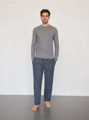 Dwuczęściowa piżama - ciemnoszary. Szare piżamy Reserved, l, bez wzorów, z bawełny, bez ramiączek. W wyprzedaży za 79.99 zł.