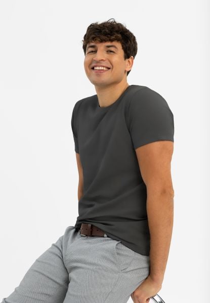 Bawełniana koszulka T-BASIC. Szare t-shirty Volcano, l, bez wzorów, z bawełny, bez kołnierzyka, bez ramiączek. Za 54.99 zł.