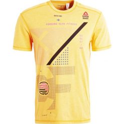 Reebok Tshirt z nadrukiem yellow. T-shirty marki Reebok. W wyprzedaży za 137.40 zł.