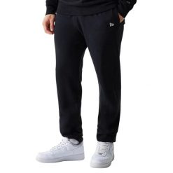 Spodnie dresowe New York Yankees. Czarne szorty New Era, m, bez wzorów, z dresówki. W wyprzedaży za 265.00 zł.