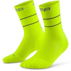 Męskie skarpety biegania kompresyjne odblaskowe PRO Run Reflective CEP. Żółte skarpety CEP, bez wzorów, z dzianiny. Za 114.00 zł.