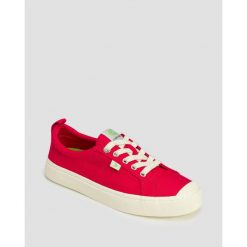 Tenisówki Cariuma OCA Low Red Canvas. Czerwone trampki CARIUMA, bez wzorów, bez zapięcia. Za 409.99 zł.