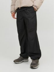 Jack&Jones Spodnie materiałowe 12242343 Czarny Balloon Fit. Czarne spodnie materiałowe Jack&Jones, l, bez wzorów, z bawełny. Za 189.99 zł.