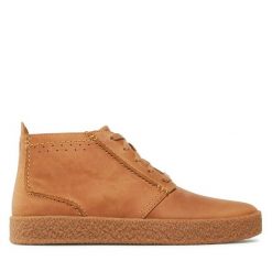 Trzewiki Clarks. Brązowe botki sznurowane Clarks, bez wzorów, bez obcasa, bez zapięcia. Za 539.99 zł.