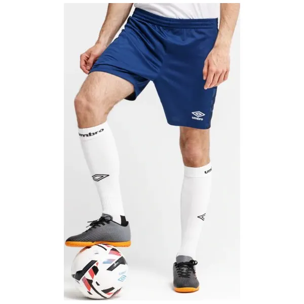 Umbro Szorty Fragment , niebieski, rozmiar L. Niebieskie krótkie spodenki sportowe Umbro, l, bez wzorów, z materiału. Za 59.99 zł.