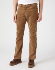WRANGLER GREENSBORO MĘSKIE SPODNIE SZTRUKSOWE BISCUIT W15QA2012 112319942. Spodnie materiałowe Wrangler, l, bez wzorów, z materiału. Za 209.99 zł.
