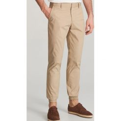 Spodnie jogger - Beżowy. Joggery i bojówki Reserved. Za 129.99 zł.