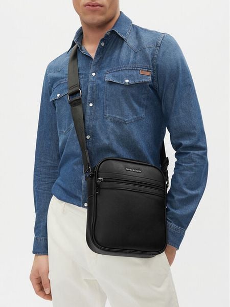 GINO ROSSI Saszetka CEO-GIN-M-002-07 Czarny. Czarne saszetki i nerki Gino Rossi, bez wzorów, ze skóry, bez dodatków. Za 159.99 zł.