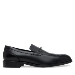 Półbuty BOSS. Czarne eleganckie półbuty Boss, bez wzorów, bez obcasa, bez zapięcia. Za 539.99 zł.