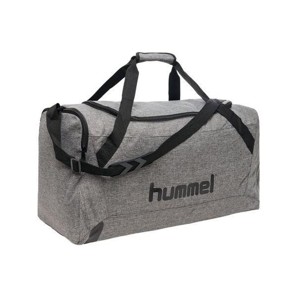 Torba sportowa dla dorosłych Hummel Core Sports Bag. Czarne torby na ramię Hummel, bez wzorów, na ramię, duże, bez dodatków. Za 59.00 zł.