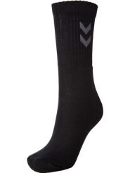 Zestaw skarpet sportowych dla dorosłych Hummel 3-Pack Basic Sock. Czarne skarpety Hummel, bez wzorów, z bawełny. Za 24.90 zł.
