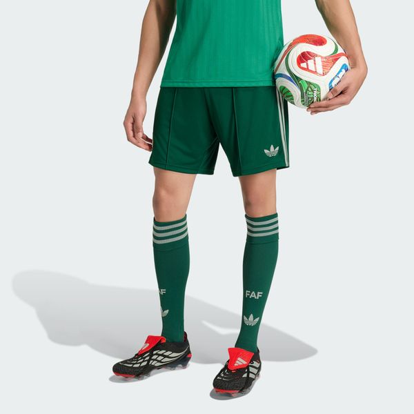 Spodenki wyjazdowe Algieria 26. Zielone krótkie spodenki sportowe Adidas, s, bez wzorów, z materiału. Za 199.00 zł.