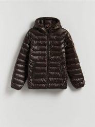Pikowana kurtka z kapturem - ciemnobrązowy. Brązowe kurtki Reserved, l, bez wzorów, z kapturem. Za 229.99 zł.