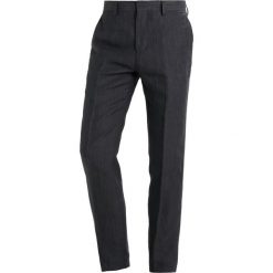 Topman Spodnie garniturowe dark grey. Eleganckie spodnie marki Topman. W wyprzedaży za 239.20 zł.