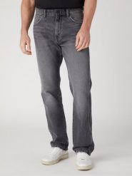 MESKIE SPODNIE WRANGLER FRONTIER DARK ROSE 112330736. Czerwone jeansy Wrangler, l. Za 219.99 zł.