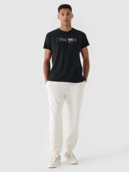 4F T-shirt regular z nadrukiem męski - czarny XXL. Czarne t-shirty 4F, m, bez wzorów, z bawełny, bez kołnierzyka, bez ramiączek. W wyprzedaży za 39.99 zł.
