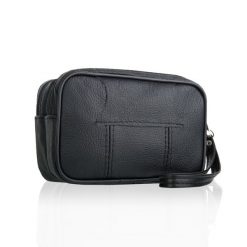 Saszetka męska do ręki SELECT BETLEWSKI® czarny. Czarne torby na ramię bez wzorów, do ręki, bez dodatków. Za 66.42 zł.