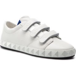 Sneakersy EMPORIO ARMANI - X4X255 XL695 A042 Optical White/Royal. Białe buty sportowe casual marki Emporio Armani, z materiału. Za 989.00 zł.