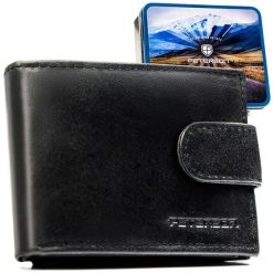 Skórzany, czarny portfel męski zamykany na zatrzask - Peterson. Czarne portfele Peterson, bez wzorów, ze skóry. Za 59.99 zł.