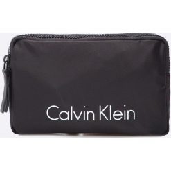 Calvin Klein Jeans - Saszetka Blithe. Saszetki i nerki marki Calvin Klein Jeans. W wyprzedaży za 259.90 zł.