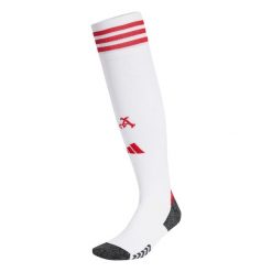 Skarpetki domowe Arsenal 2025/26. Białe skarpety Adidas, bez wzorów. Za 101.50 zł.