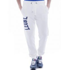 Bluza z bawełna z sznurek regulacyjny na co dzień. Białe spodnie materiałowe LEONE 1947 APPAREL, na co dzień, bez wzorów, z bawełny, sportowe. W wyprzedaży za 115.94 zł.
