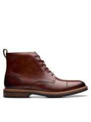Clarks Kozaki Aldwin Cap 26179733 Brązowy. Brązowe kozaki Clarks, bez wzorów, ze skóry, bez obcasa, bez zapięcia. Za 479.99 zł.