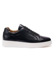 British Passport Skórzane sneakersy w kolorze czarnym rozmiar: 43. Czarne buty sportowe casual British Passport, bez wzorów, bez zapięcia. Za 354.95 zł.