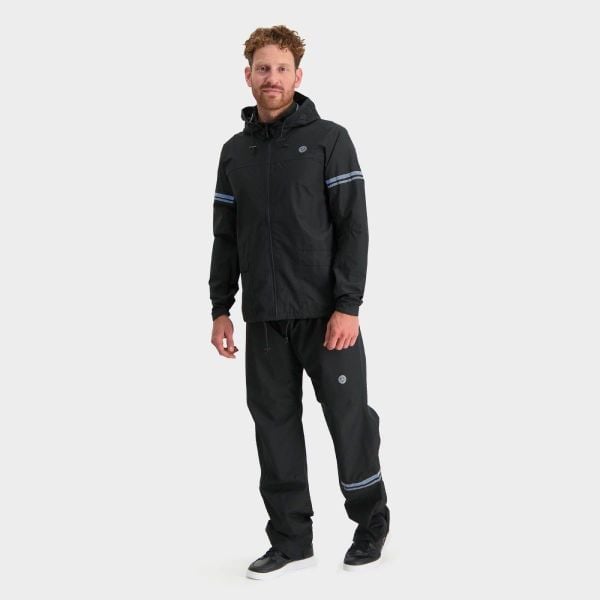 Kurtka przeciwdeszczowa rowerowa Essential czarna wodoodporna oddychająca. Czarne kurtki AGU, xl, bez wzorów, z materiału, bez kaptura. Za 570.50 zł.
