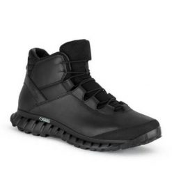 Buty trekkingowe Aku Urban Assault Gtx M 724T052 czarne. Czarne trekkingi bez wzorów, z gore-texu, bez zapięcia. Za 692.27 zł.