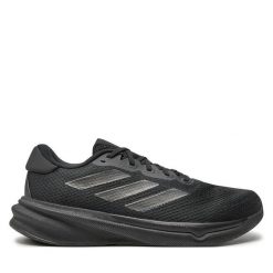 Buty do biegania adidas. Czarne buty do biegania Adidas, bez wzorów, bez zapięcia, do biegania. Za 299.99 zł.