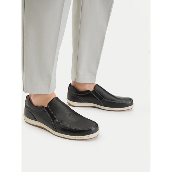 Półbuty Go Soft. Czarne eleganckie półbuty GO SOFT, bez wzorów, bez obcasa, bez zapięcia. Za 229.99 zł.