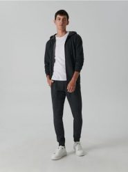 Spodnie dresowe jogger - szary. Szare joggery i bojówki Sinsay, l, bez wzorów, z bawełny. Za 29.99 zł.
