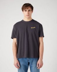 MESKA KOSZULKA WRANGLER SLOGAN TEE FADED BLACK 112341193. Czarne t-shirty Wrangler, m, bez wzorów, bez kołnierzyka, bez ramiączek. Za 79.99 zł.