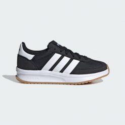 Buty Run 70s 2.0. Białe buty do biegania Adidas, bez wzorów, z materiału, bez zapięcia, do biegania. Za 239.00 zł.
