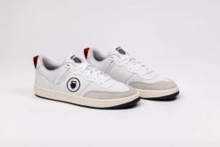 Sneakersy męskie K-Swiss K-Varsity trampki buty sportowe białe. Białe trampki K-SWISS, l, bez wzorów, bez zapięcia. Za 199.00 zł.