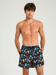Szorty kąpielowe Star Wars - czarny. Czarne krótkie spodenki sportowe Sinsay, l, bez wzorów. Za 39.99 zł.