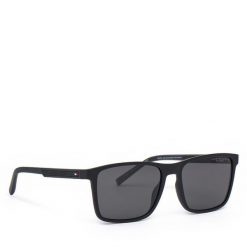 Okulary przeciwsłoneczne Tommy Hilfiger. Czarne okulary przeciwsłoneczne Tommy Hilfiger. Za 549.99 zł.