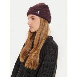 Czapka Kangol. Fioletowe czapki zimowe Kangol, bez wzorów. Za 259.99 zł.