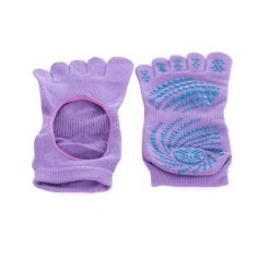 Skarpetki do jogi wielokolorowe. Skarpety Softee, bez wzorów. Za 129.99 zł.