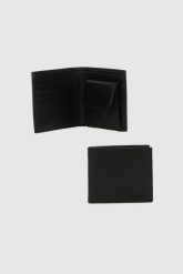 VALENTINO Mały czarny portfel męski hummus wallet. Czarne portfele Valentino by Mario Valentino, bez wzorów. W wyprzedaży za 241.99 zł.