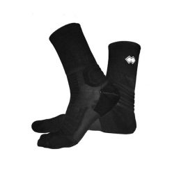 Skarpety Errea Jump Ad 02500 Czarno-Białe Dorośli. Czarne skarpety ERREA, bez wzorów. Za 89.50 zł.