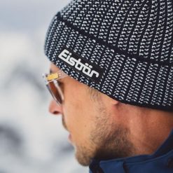 Czapka Eisbar Sorrak MÜ SA. Czarne czapki zimowe Eisbar, bez wzorów, z wełny. Za 219.90 zł.