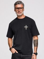 Męska koszulka loose fit z aplikację krzyża ze srebrnych kamieni - czarna V1 - Rozmiar: L. Czarne t-shirty Ombre Clothing, l, z aplikacjami, z bawełny, bez kołnierzyka, bez ramiączek. Za 249.99 zł.