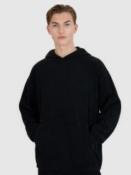 4F Bluza dresowa nierozpinana z kapturem męska - czarna M. Czarne bluzy z kapturem 4F, m, bez wzorów, z dresówki, z kapturem. W wyprzedaży za 99.99 zł.