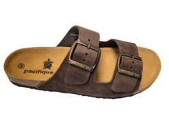 Klasyczne klapki unisex. Brązowe klapki PACIFIQUE SUD, z materiału. Za 252.50 zł.